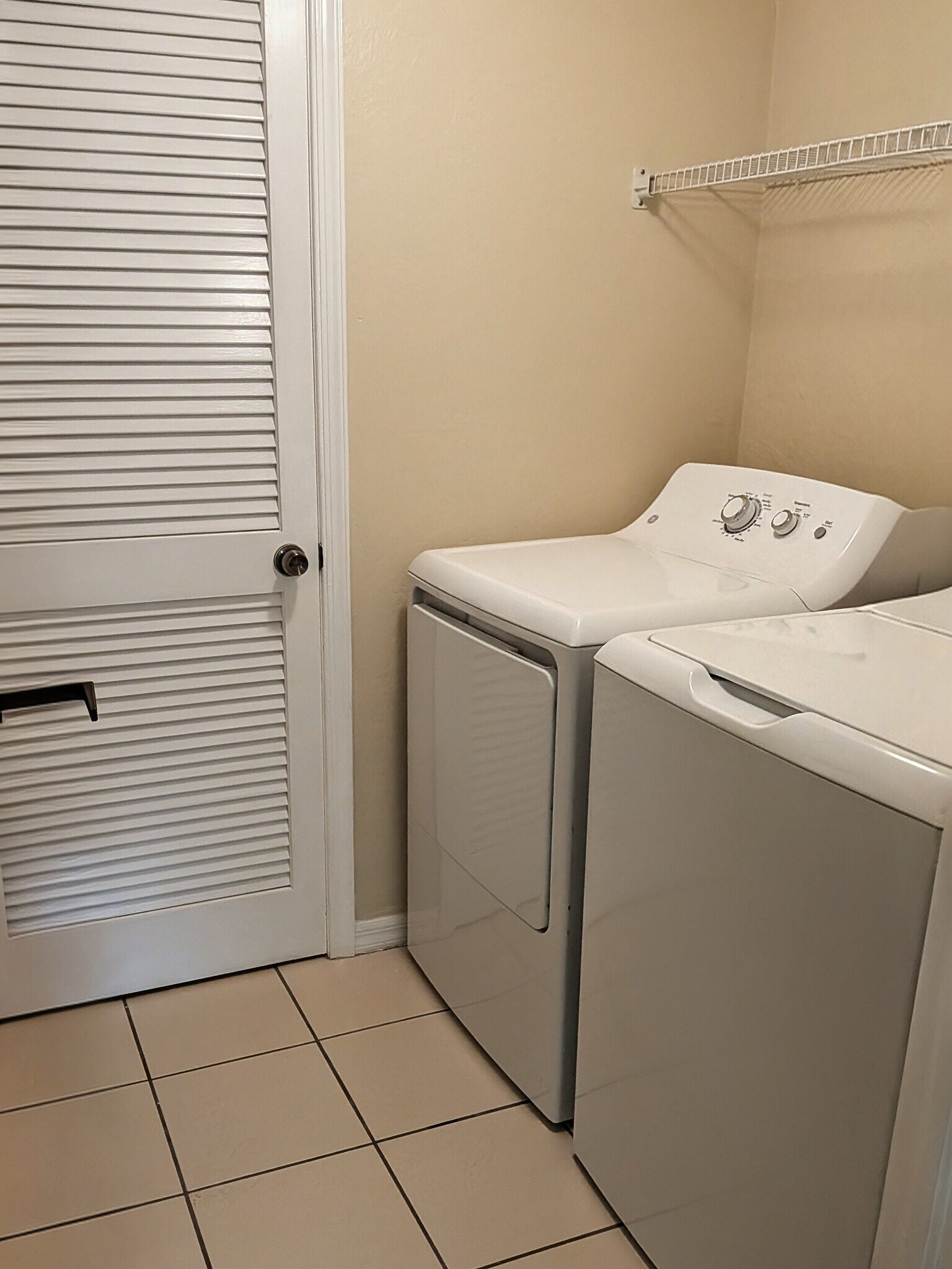 Building Photo - 9871 Citadel Ln