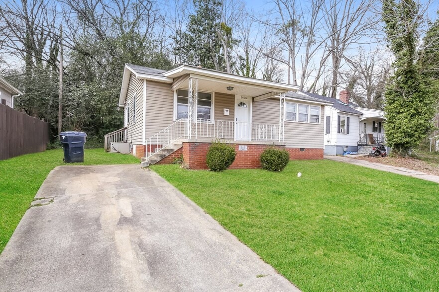 Building Photo - 1405 Benjamin St