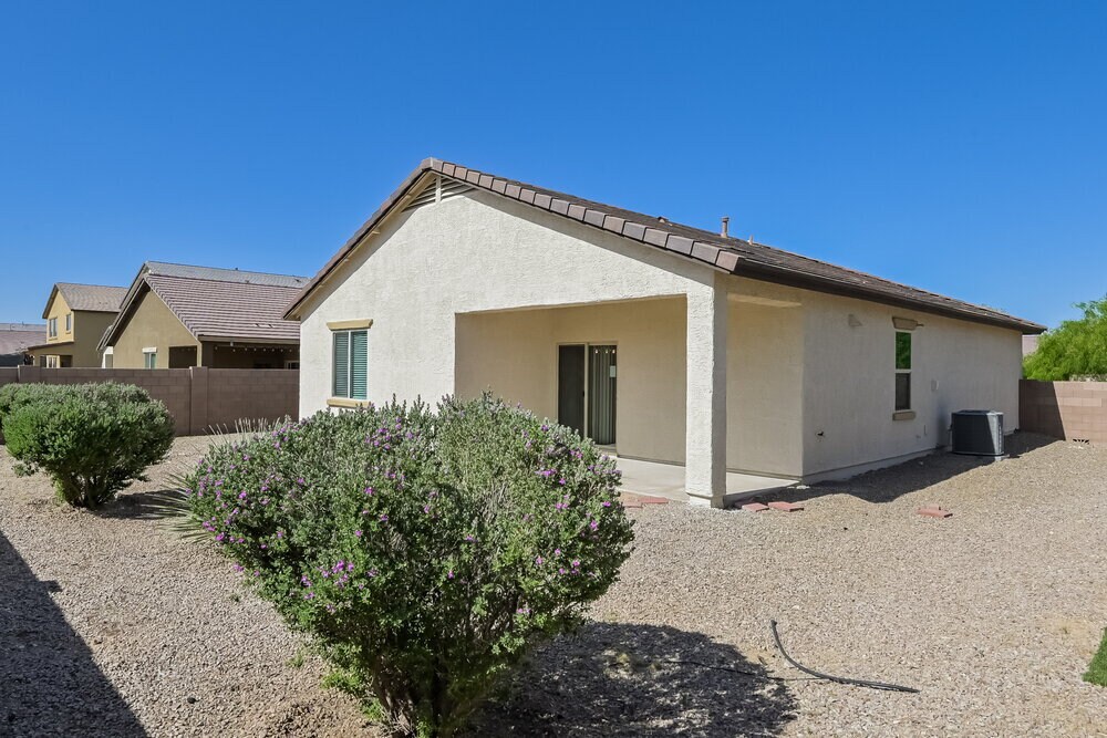 Building Photo - 14214 N Spear Point Way