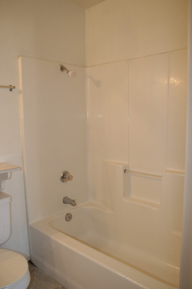 Building Photo - 8600 White Rock Dr