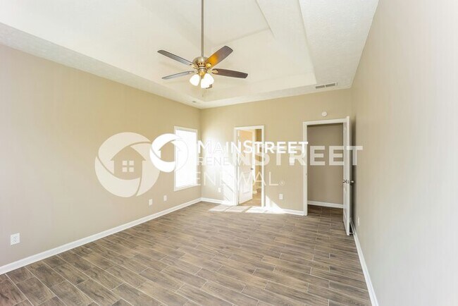 Building Photo - 3 Bedroom Pet-Friendly Home in Rex, GA wit...