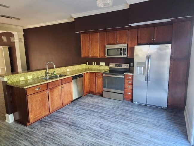 Building Photo - 3/2.5 Luxury Townhome in All Saints distri...
