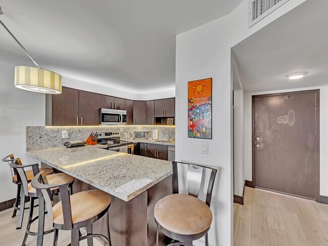 Building Photo - 1421 S Ocean Blvd