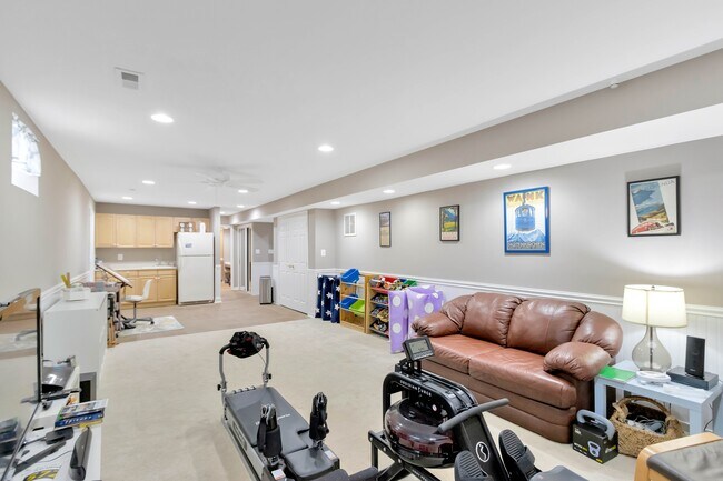 Building Photo - 15346 Bowmans Folly Dr