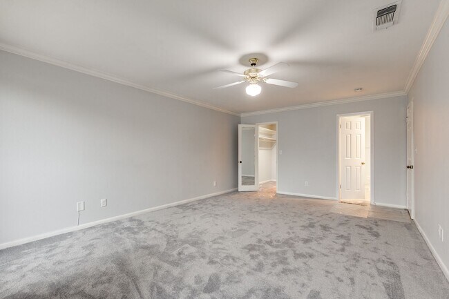 Building Photo - 2-BEDROOM, 2-BATHROOM CONDOMINIUM AT FARMINGTON COMMONS