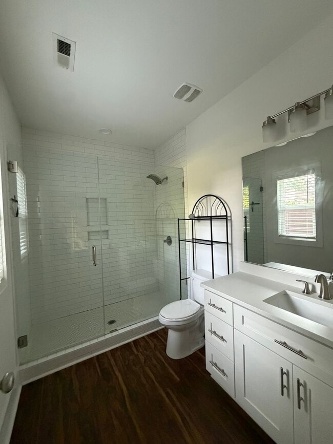 Building Photo - COMING SOON! Luxury 3BR Ranch with Open Layout & Prime Charlotte Location
