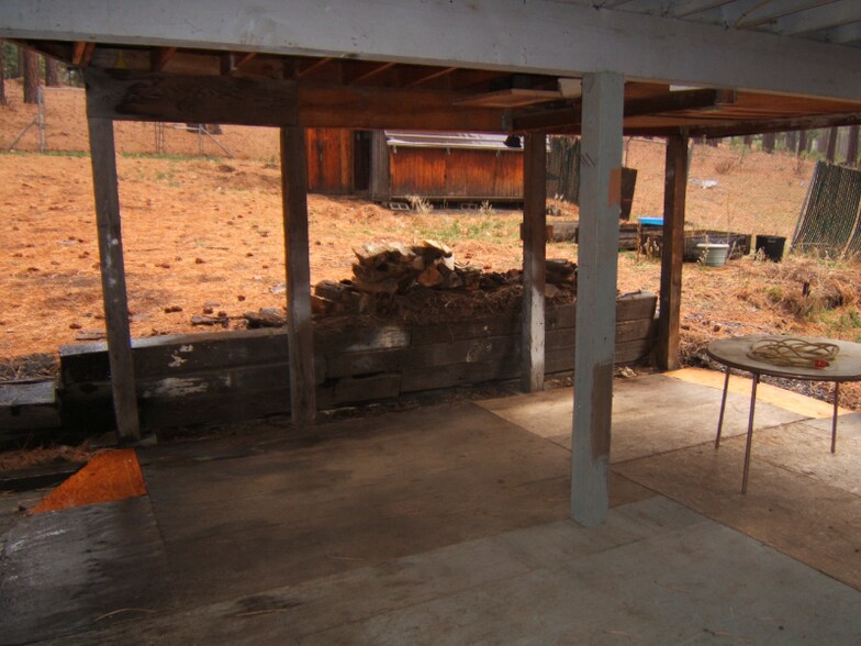 Building Photo - 106 Coates Ave