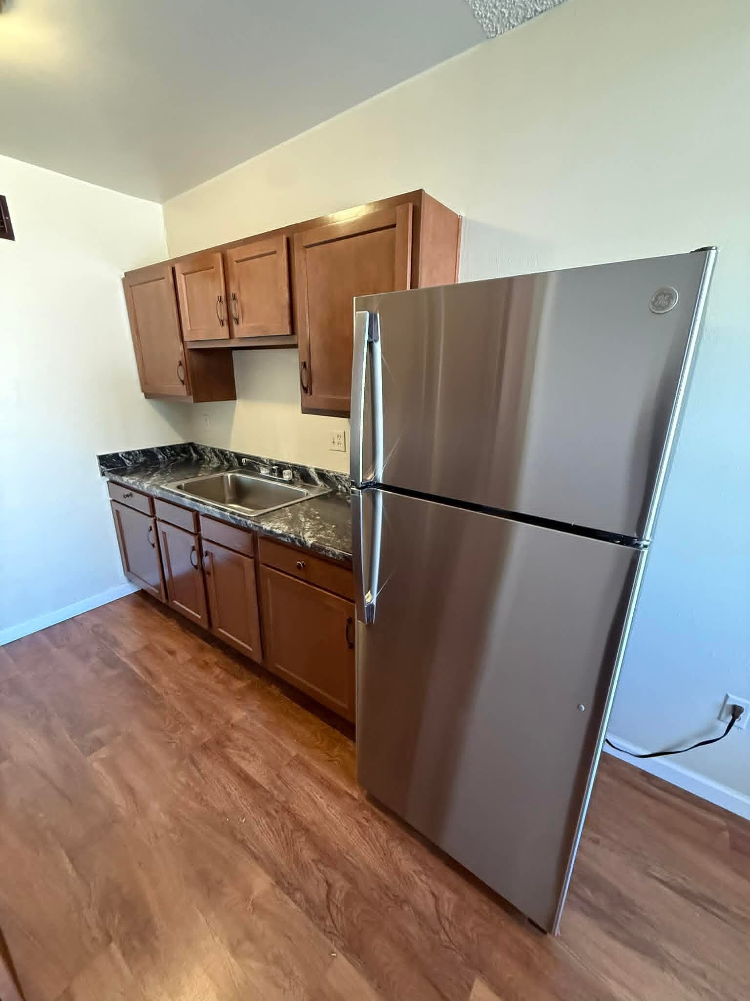 Building Photo - 1518 E Hedrick Dr