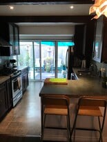 Building Photo - 4040 Grand View Blvd