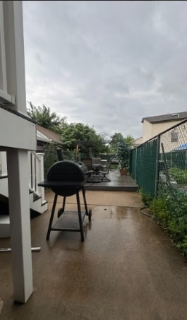 Building Photo - 956 1/2 Dehart Pl