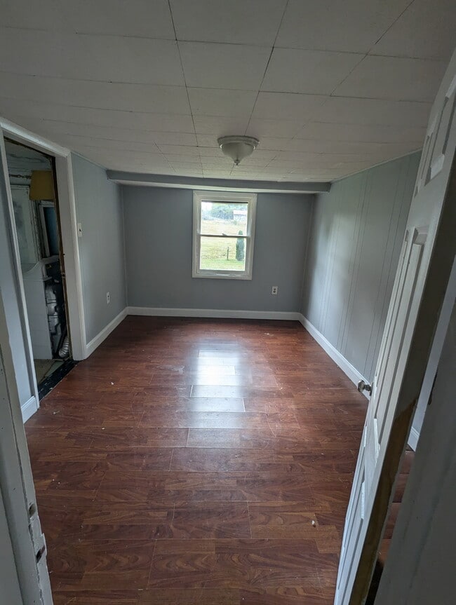 Building Photo - 2353 Little Georgetown Rd