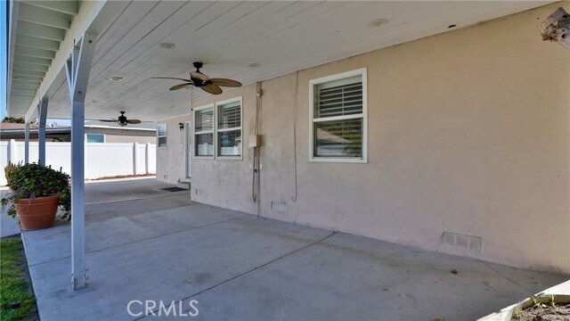 Building Photo - 519 N Buttonwood St