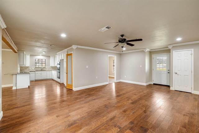 Building Photo - 102 Bowie Cove