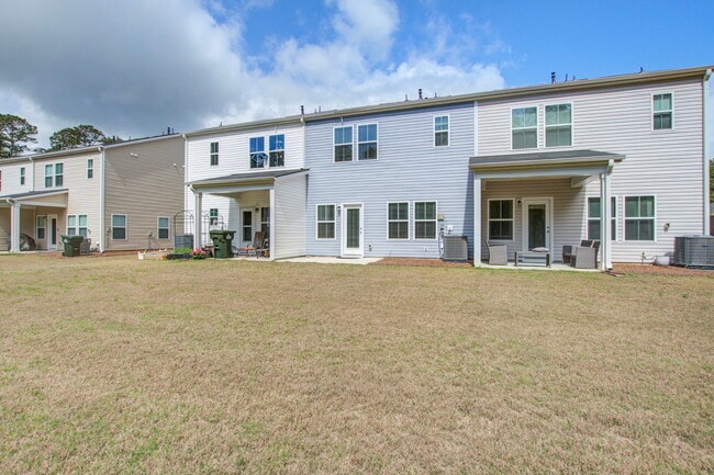 Building Photo - 4105 Quincy Adams Ln