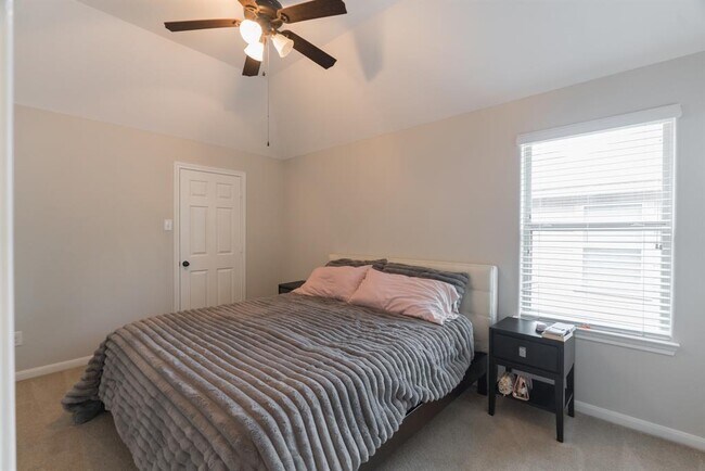 Building Photo - 51 N Marshside Pl