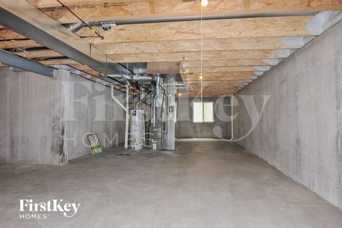 Building Photo - 121 Brookview Way Dr
