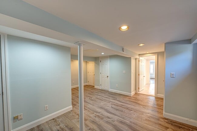 Building Photo - 107 Bayview Ave