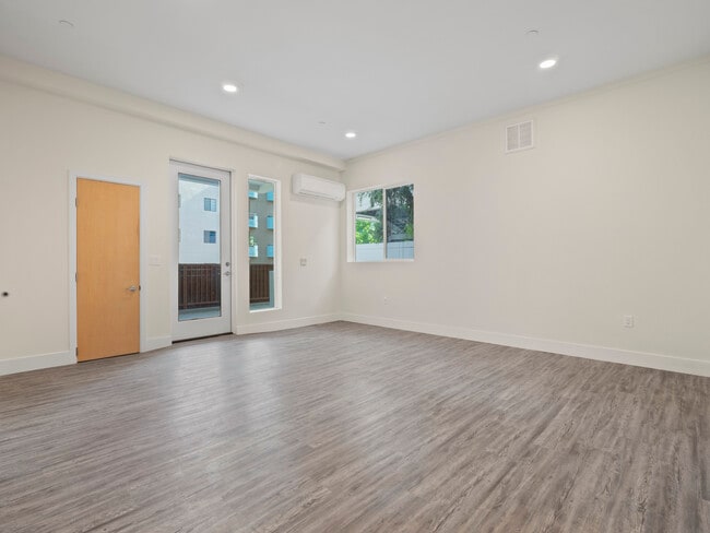 Building Photo - NoHo McCormick