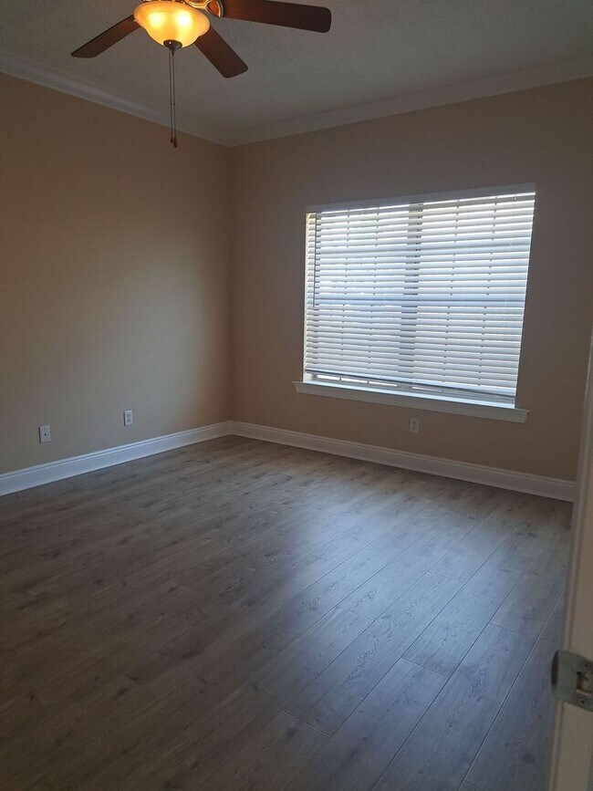 Building Photo - 2950 Palmetto Ridge Way