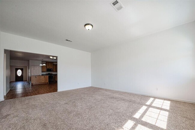 Building Photo - 5906 Yaupon Ridge Dr