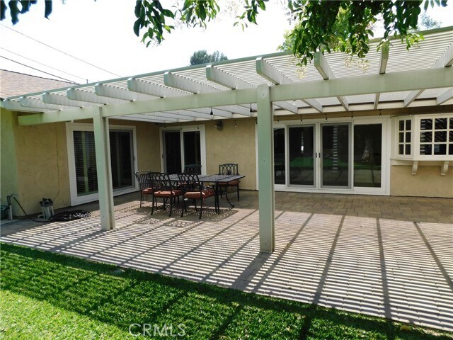 Building Photo - 2414 Sarandi Grande Dr