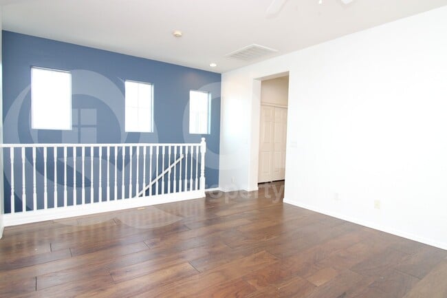 Building Photo - 9134 S Roberts Rd