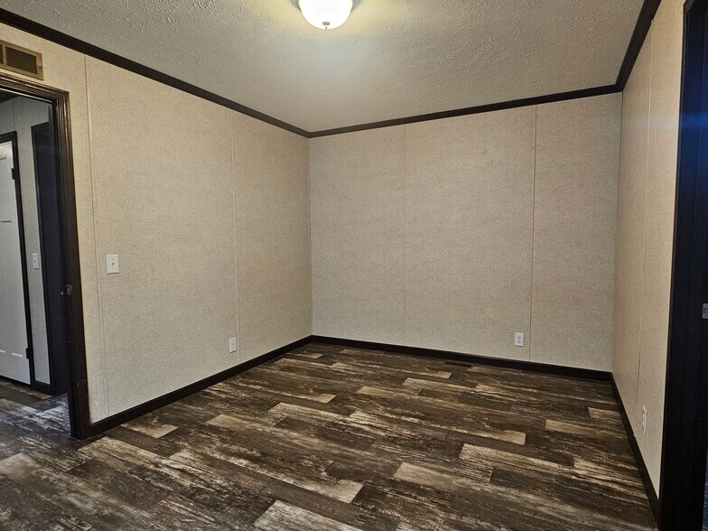 Building Photo - 333 E Lakewood Blvd