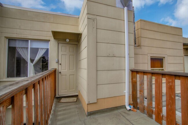 Building Photo - 2739 Turk Blvd