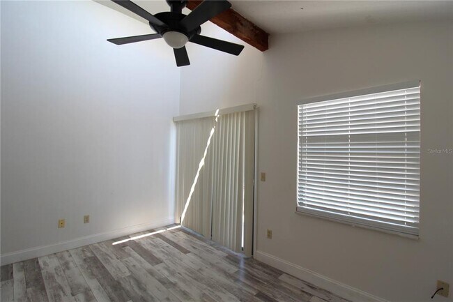 Building Photo - 60 Beachcomber Ln
