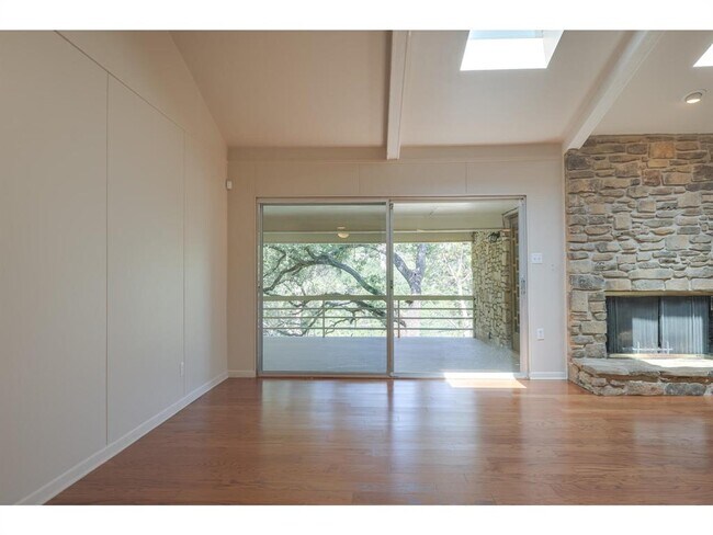 Building Photo - 6100 Mountainclimb Dr