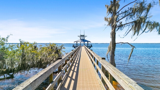 Building Photo - 327 Wambaw Dr