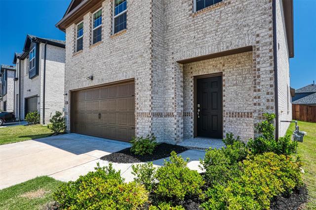 Building Photo - 736 Portina Dr