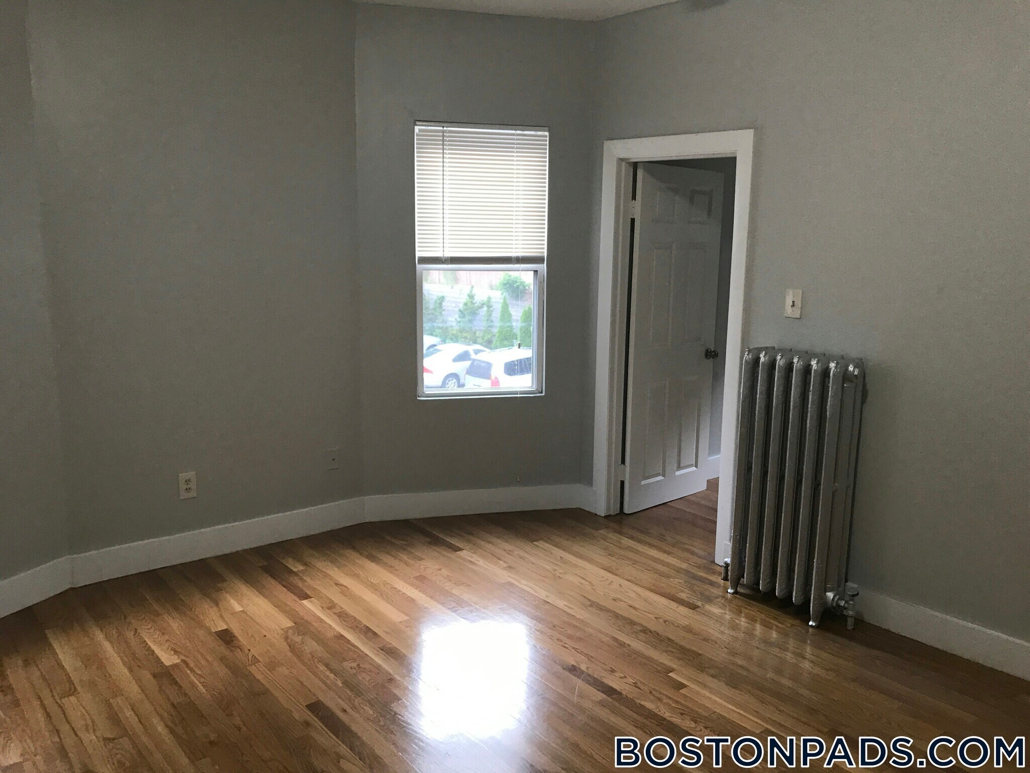 Building Photo - 109 Pleasant St