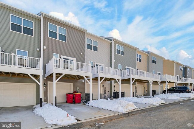 Building Photo - 63 Rolling Branch Dr