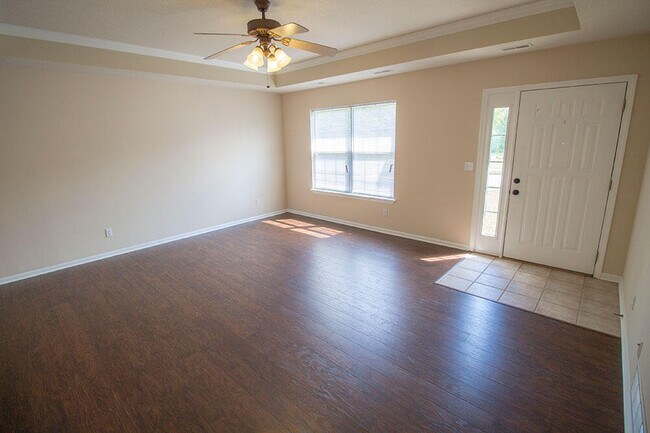 Building Photo - 1871 Harmony St