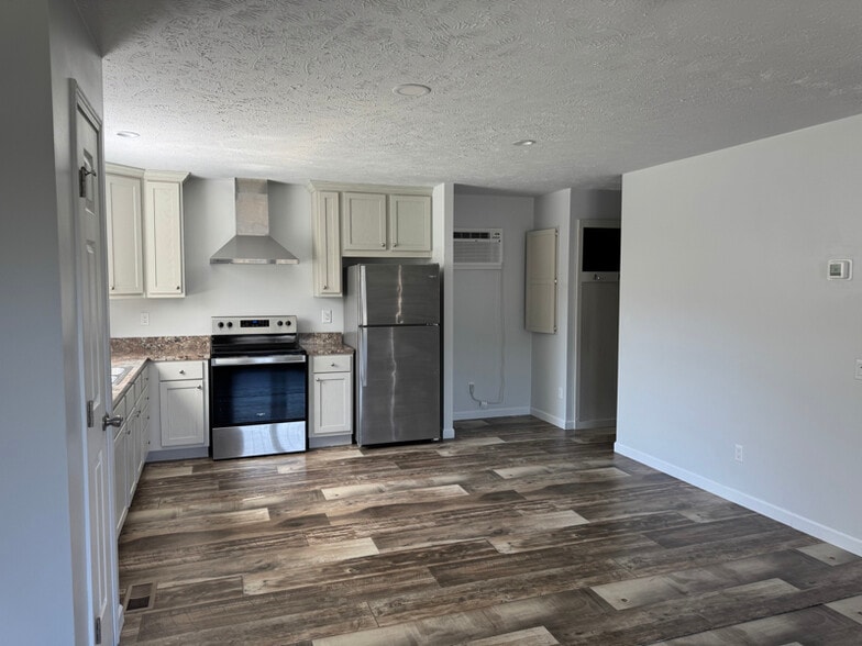 Building Photo - 4290 OH-601