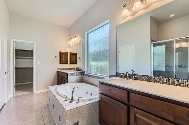 Building Photo - 4109 Vinalopo Dr