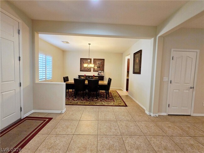 Building Photo - 2312 Perrysburg Dr