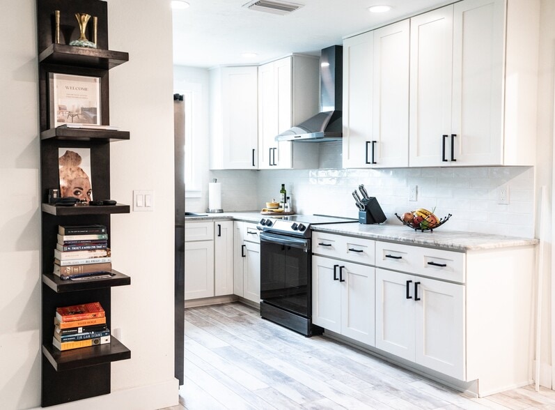 Building Photo - 1449 Braman Ave