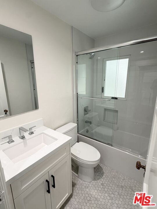 Building Photo - 313 S Peck Dr