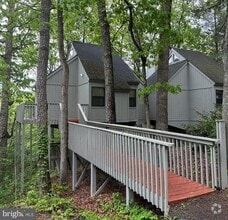 Building Photo - 346 Spitz Ln