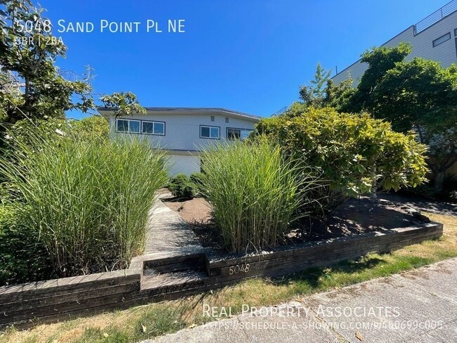 Building Photo - 5048 Sand Point Pl NE