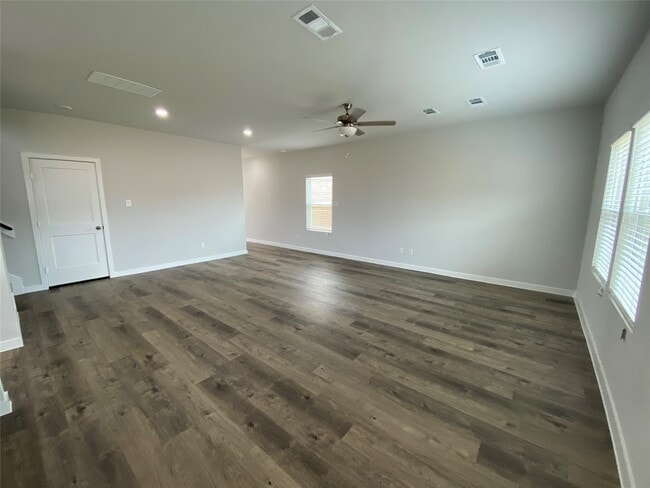 Building Photo - 122 Alset Dr