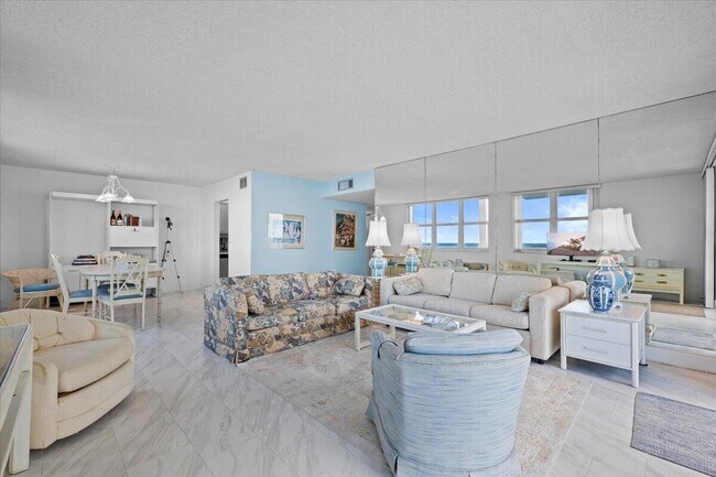 Building Photo - 5440 N Ocean Dr