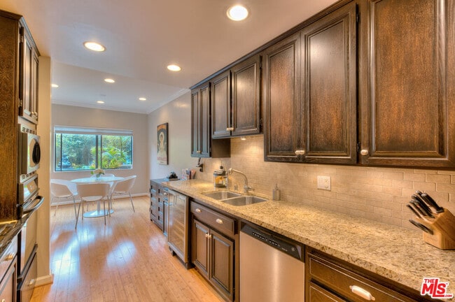 Building Photo - 2663 S Centinela Ave