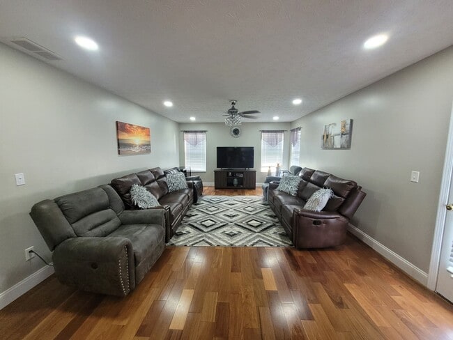 Building Photo - 2948 Collier Hill Ct