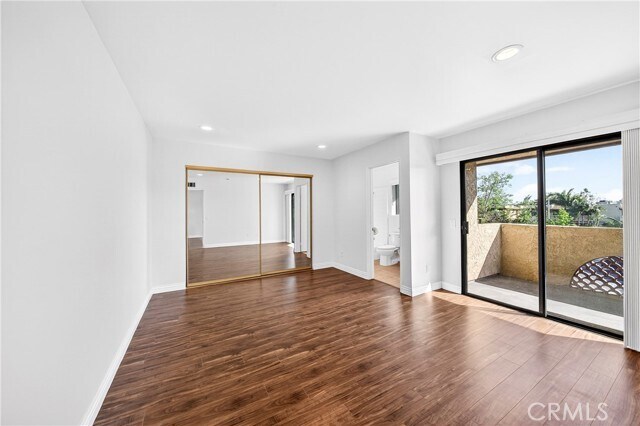 Building Photo - 25261 Tanoak Ln