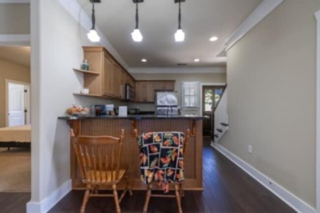 Building Photo - 101 West Ln