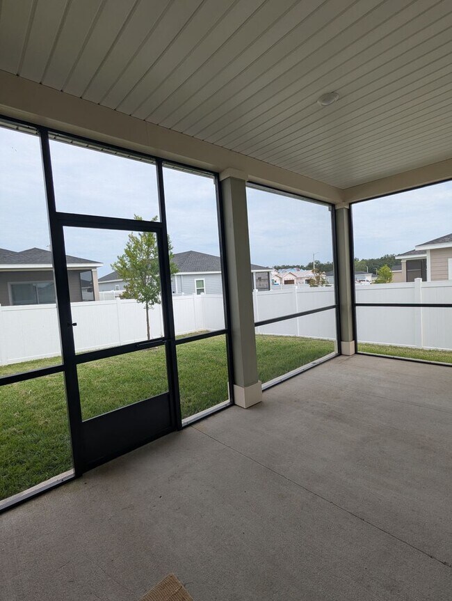Building Photo - Beautiful newer-construction 4-bedroom, 3-bath home located in Trailhead Landing