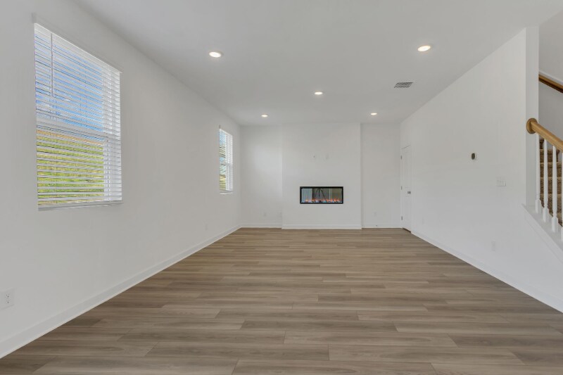 Building Photo - 172 Millbrook Dr